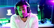 Improve sound sense with good quality headphones (Image via Krafton)